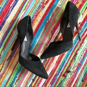 Steve Madden Varcityy Suede Pump